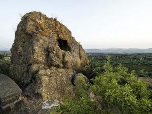 la-pietra-pirciata-necropoli